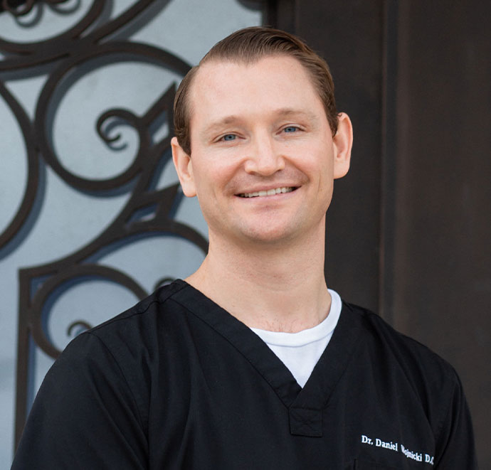 Dr. Daniel Wojnicki, DC